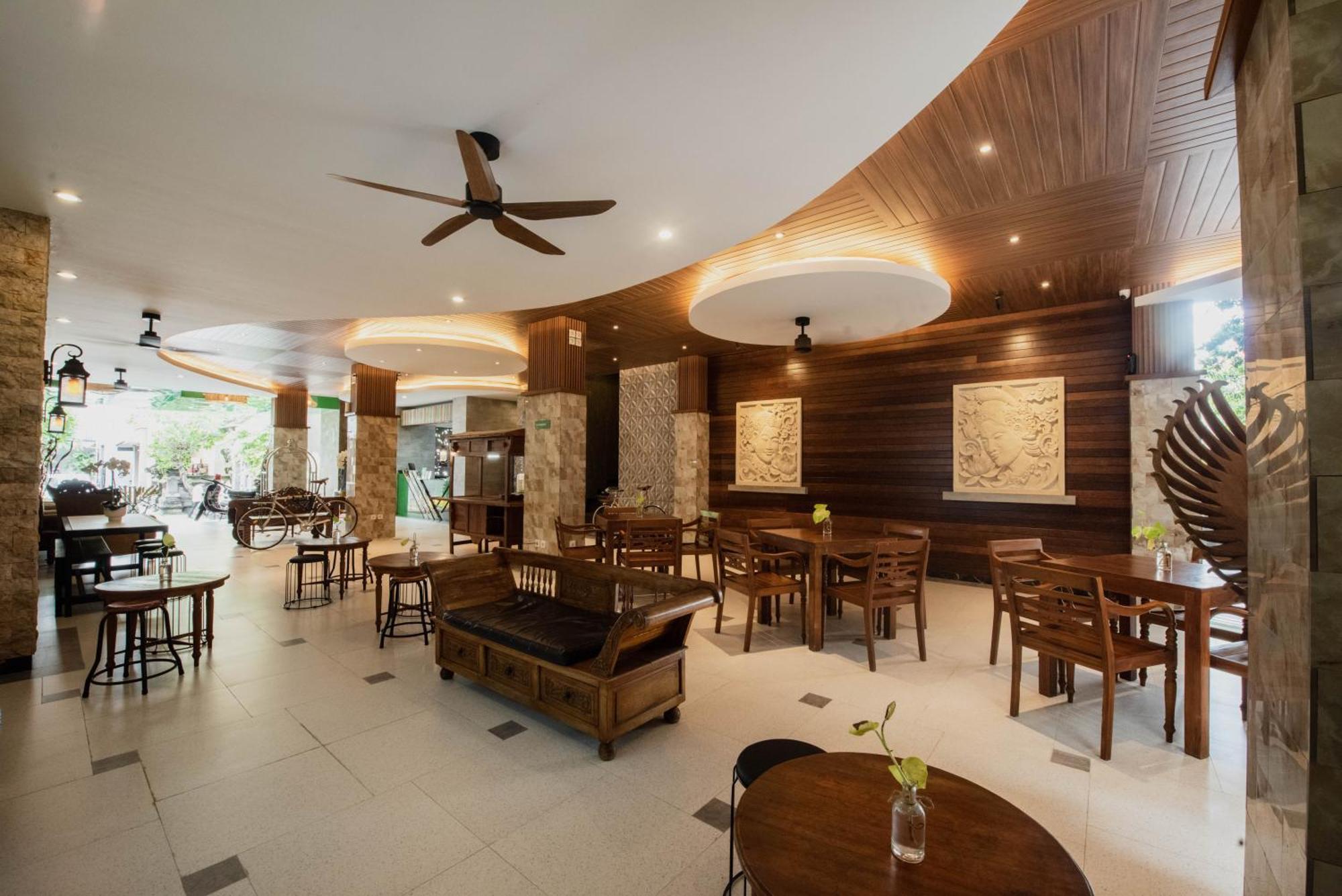 Sandat Hotel Legian Kültér fotó